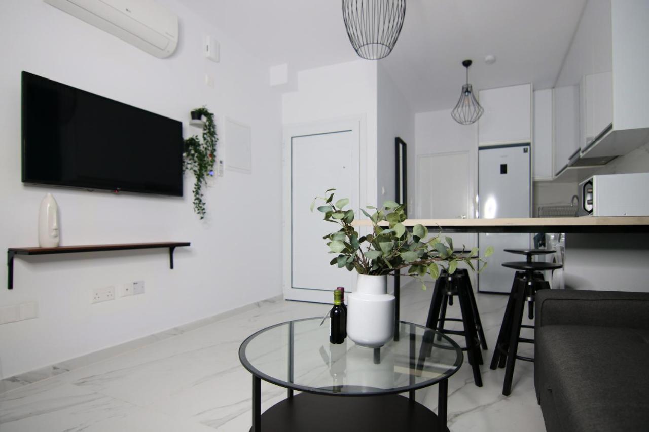 Phaedrus Living Seaside Romantic Flat Limnaria 123 Pafos Exterior foto