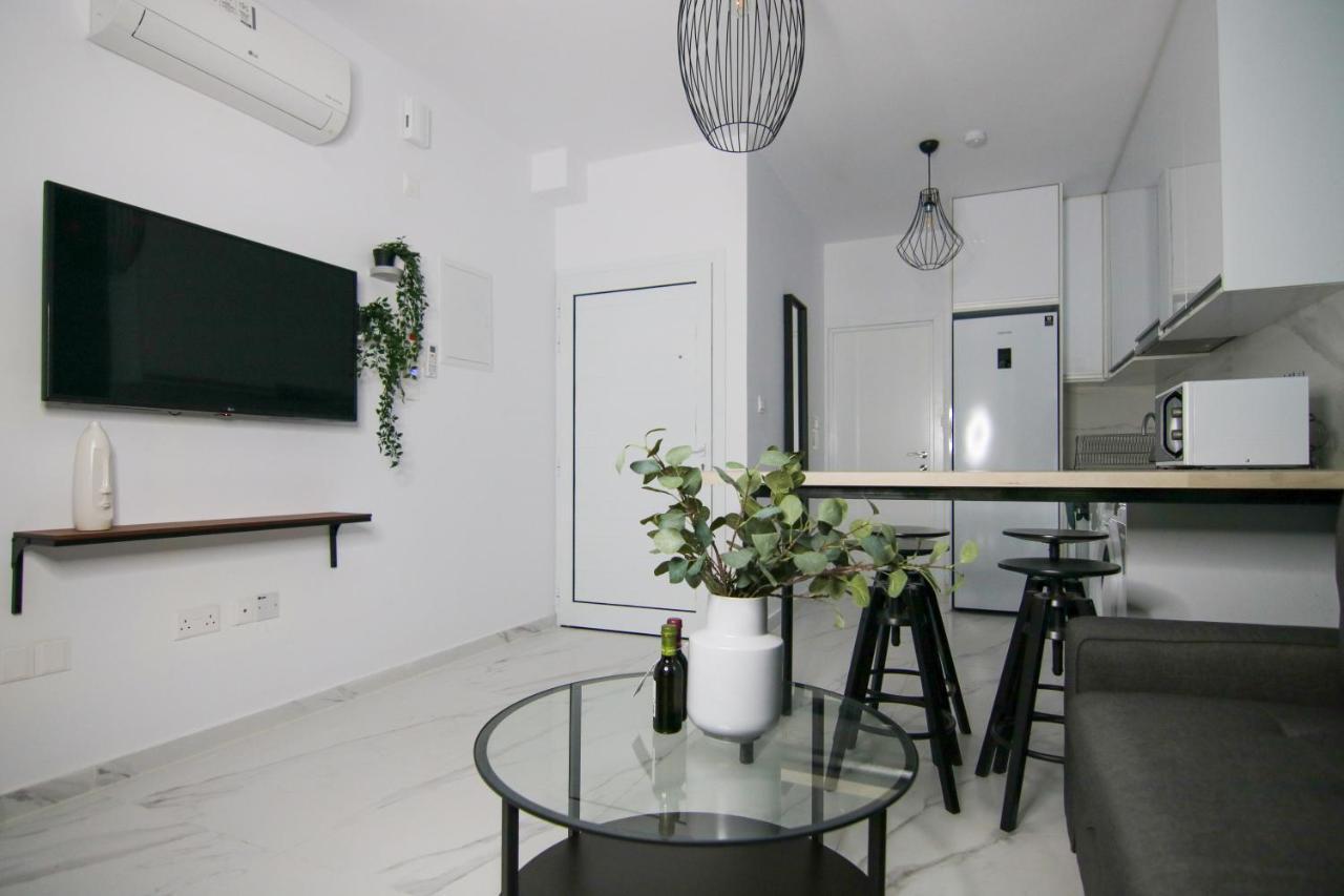 Phaedrus Living Seaside Romantic Flat Limnaria 123 Pafos Exterior foto